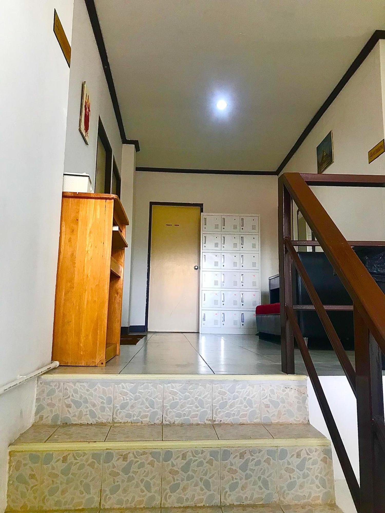 Moon Dolphin Hostel Haad Rin Exterior photo